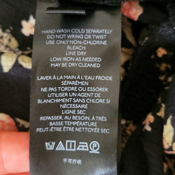 ⚠️Free People NWT⚠️ Final Rose Top, Black Combo Floral, Size XS - Picture 9 of 11